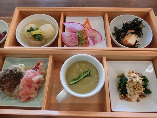 Restaurant & Cafe Peko Peko No Hatake